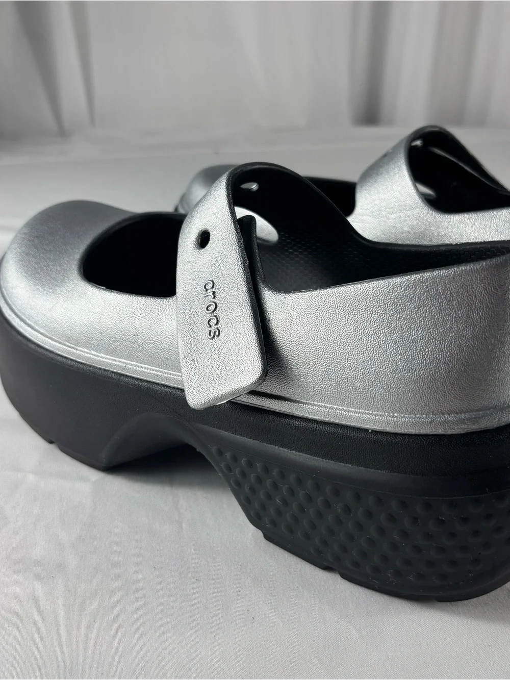 CROCS Metallic Silver Mary Jane Platform Clogs